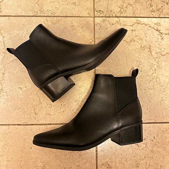 A New Day 7.5 Gwen Low Shaft Pointed Toe Ankle Chelsea Boots Stack Heeled Black - Picture 5 of 10